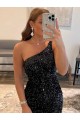 Affordable Velvet Sequin Black Sheath One Shoulder Short Homecoming Dress UK
