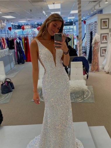Affordable Velvet Sequin Sheath V-Neck Sweep Train Evening Dresses UK